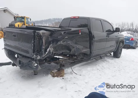 2015 Toyota Tundra Sr5 5.7L V8 z USA, uszkodzony, nr VIN 5TFUW5F18FX474937
